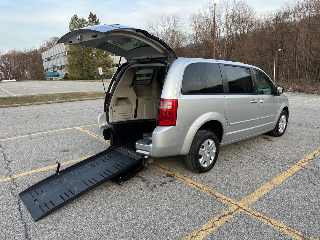 Dodge Grand Caravan Wheelchair Accessible Van Handicap REAR Entry Wav Ramp