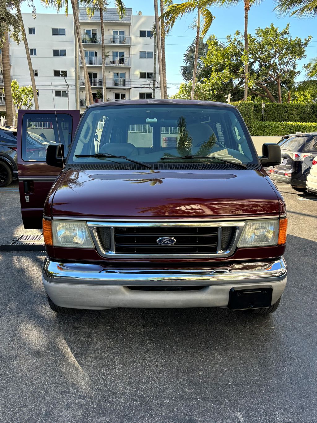 Ford E-150 Econoline