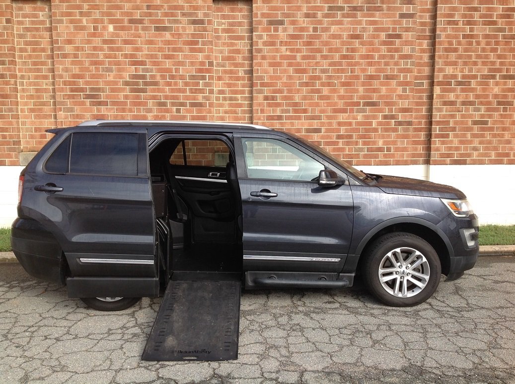 FORD EXPLORER XLT MXV