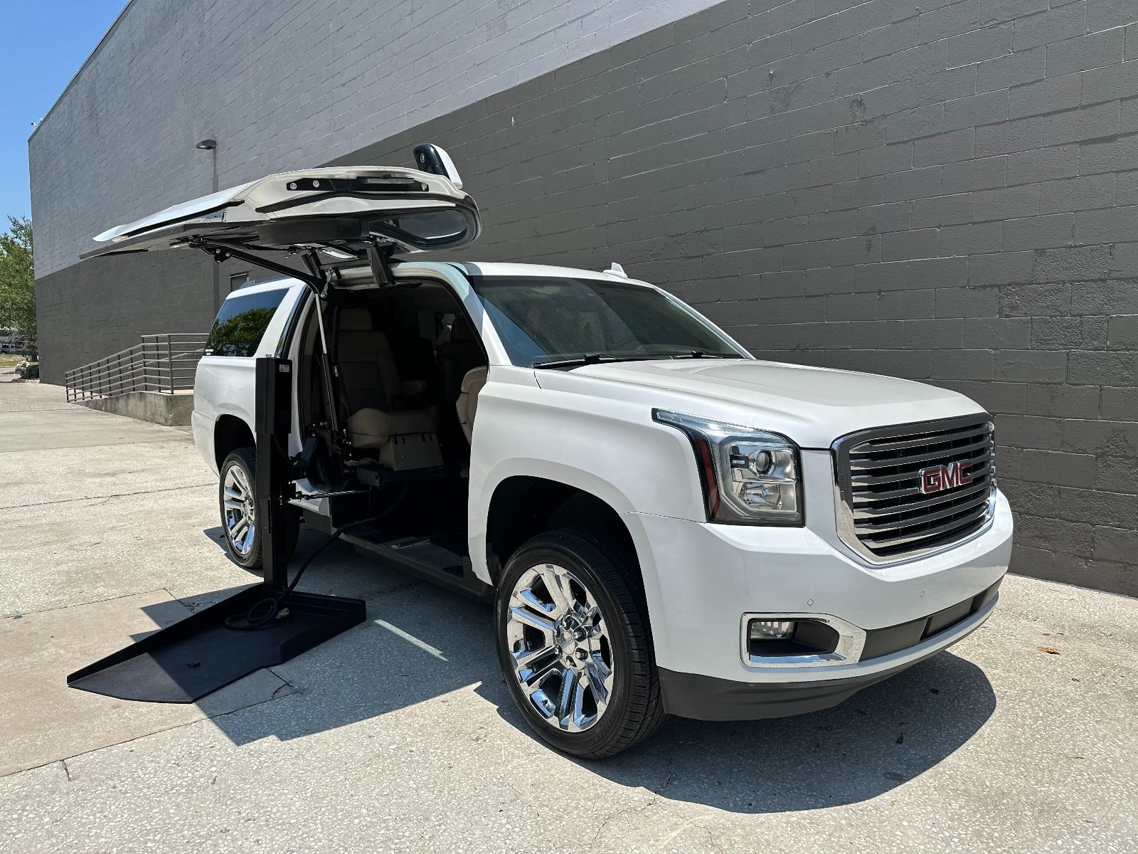 GMC Yukon XL SLT 4X4